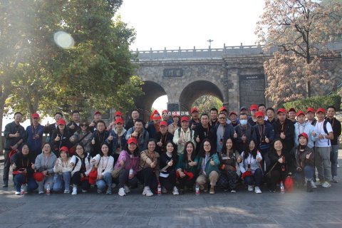 方正洛陽(yáng)二日拓展主題團(tuán)建留